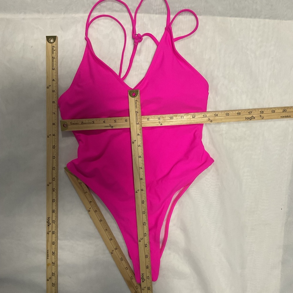 NWOT Backless Hot Pink Strappy Cheeky Bold 1 Piece Super High Cut Bottom Swimsui - Picture 4 of 9